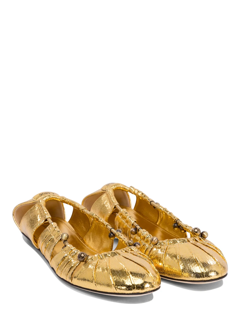 Ballet flats cut-out details