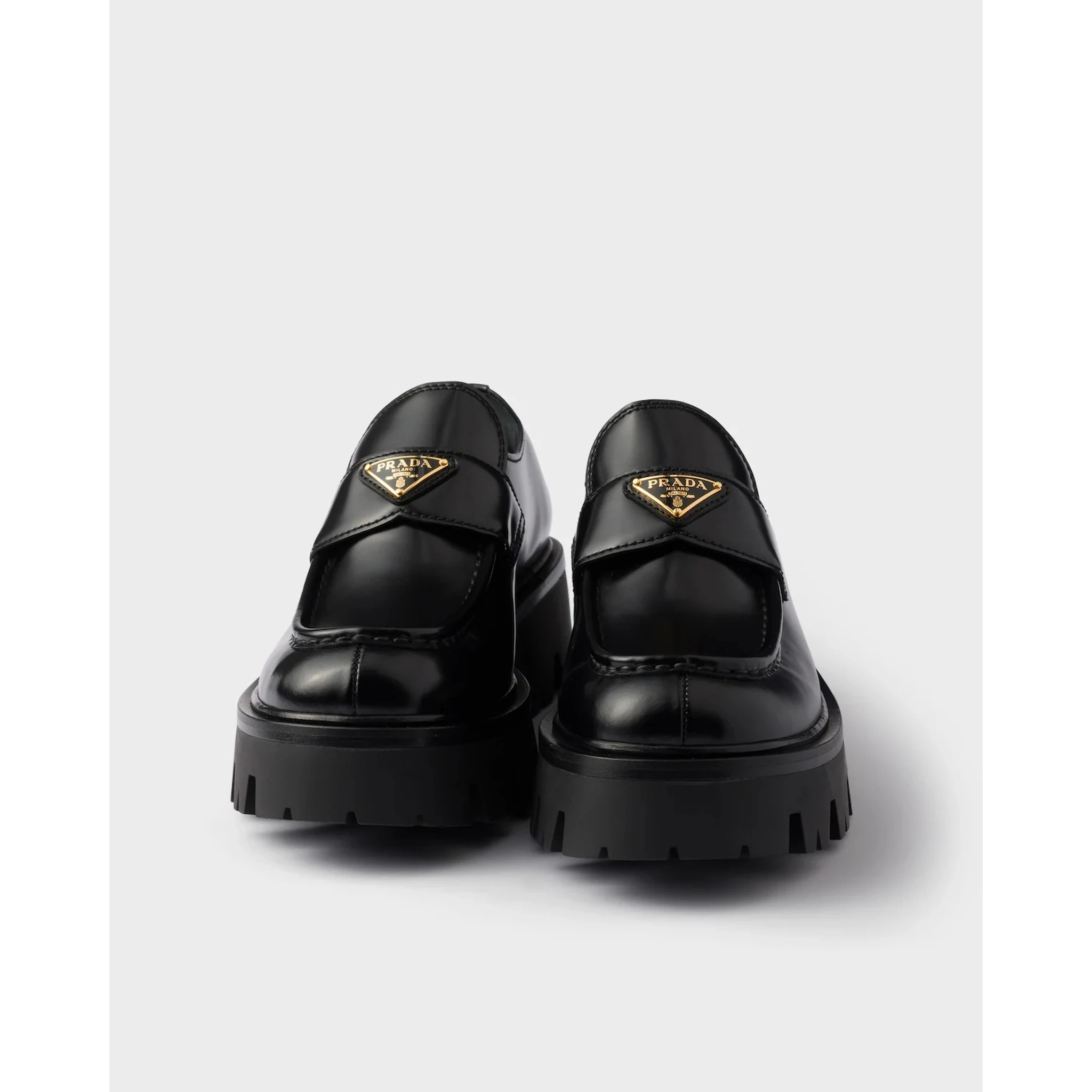 حذاء لوفر من الجلد المصقول