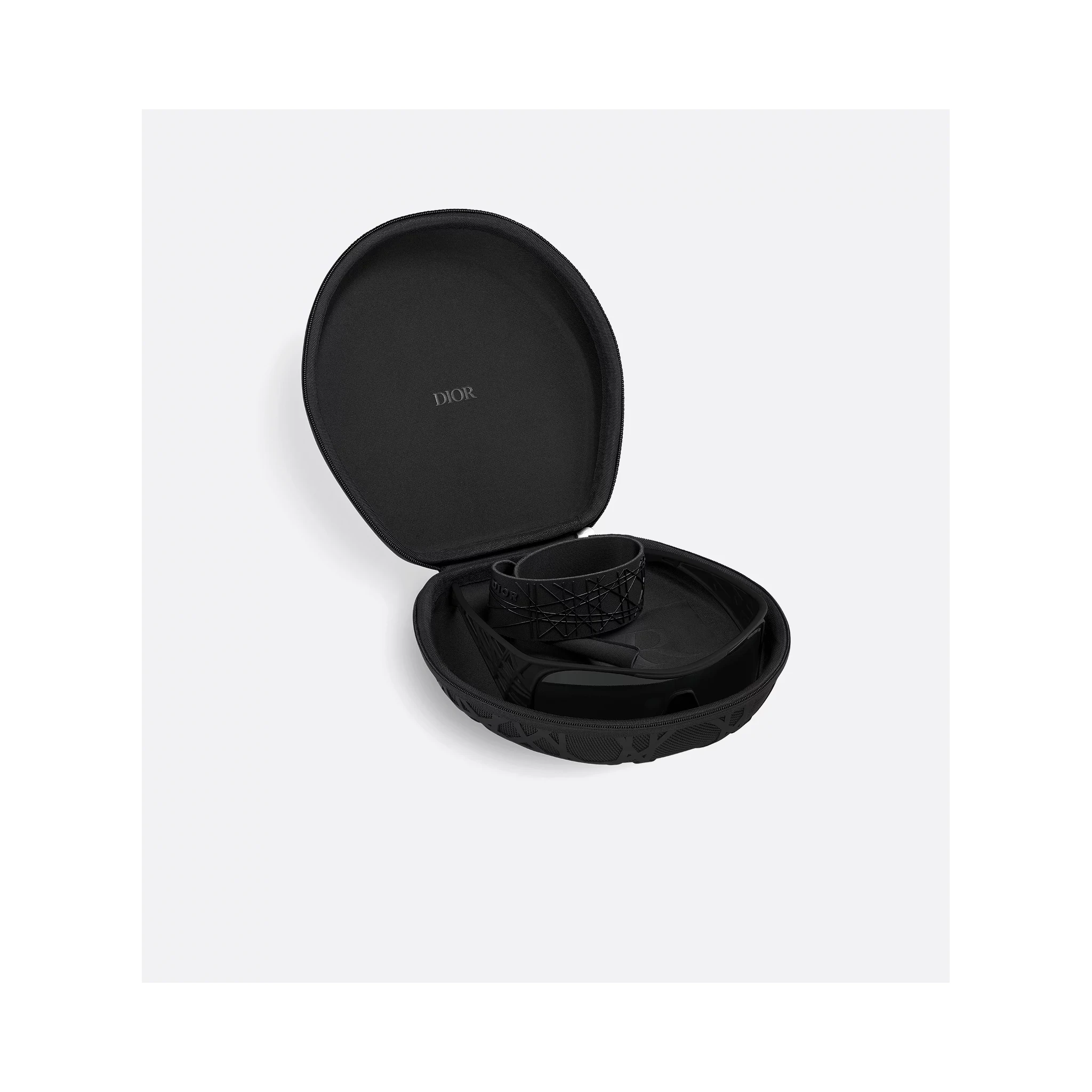 "DiorFluidCannage M1I Dior and Lewis Hamilton"