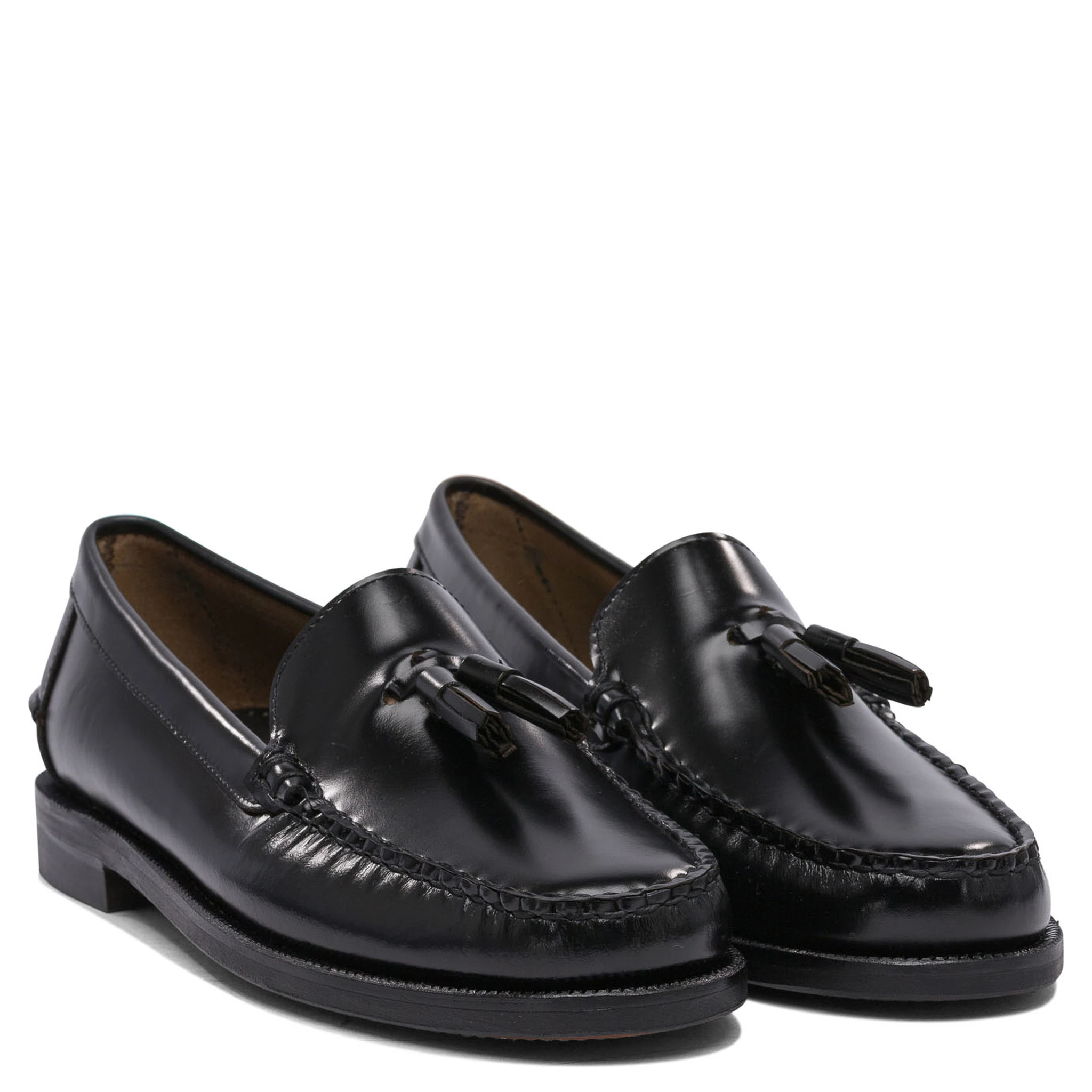 أحذية بدون كعب ونعال