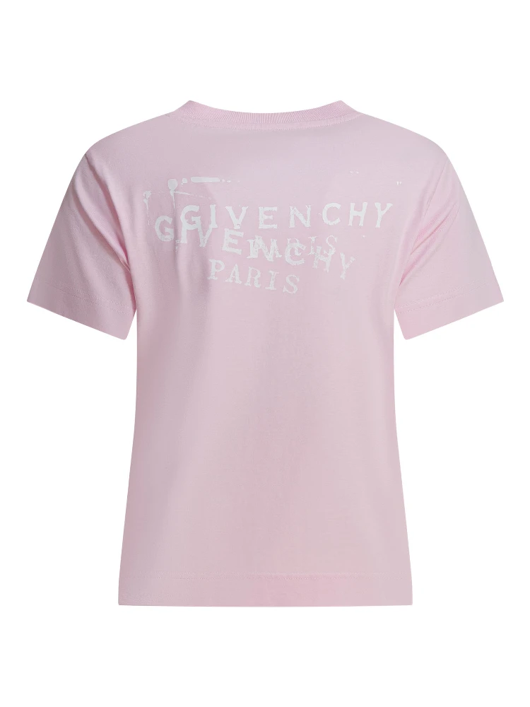 "Fitted" crew-neck t-shirt alternative