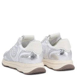 Sneakers & Slip-On