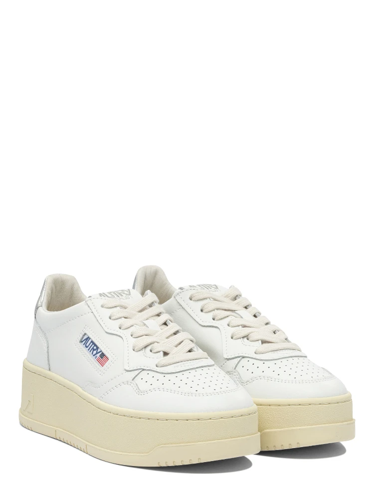 "Medalist Platform" Sneakers alternative