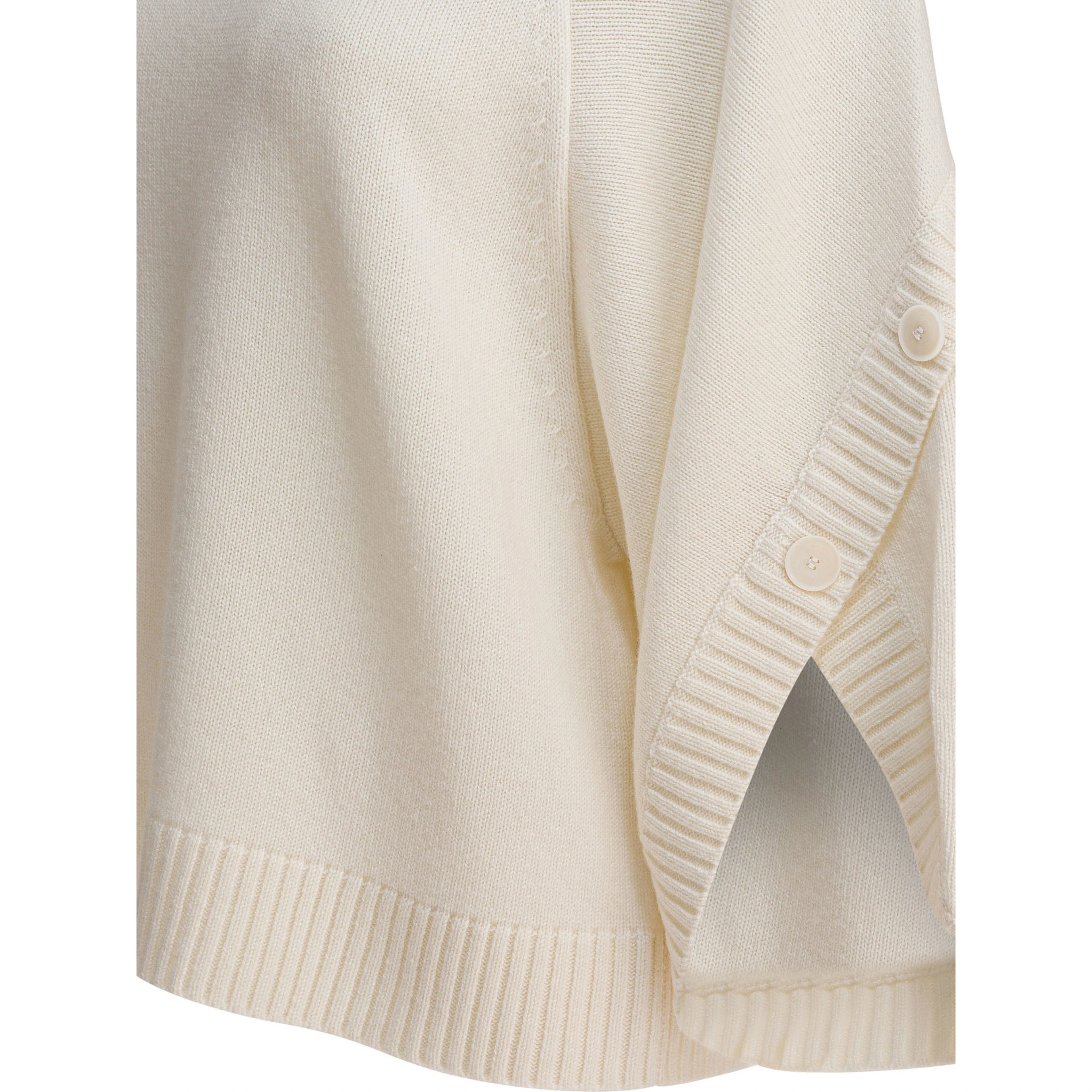 Wool and cashmere over sweater