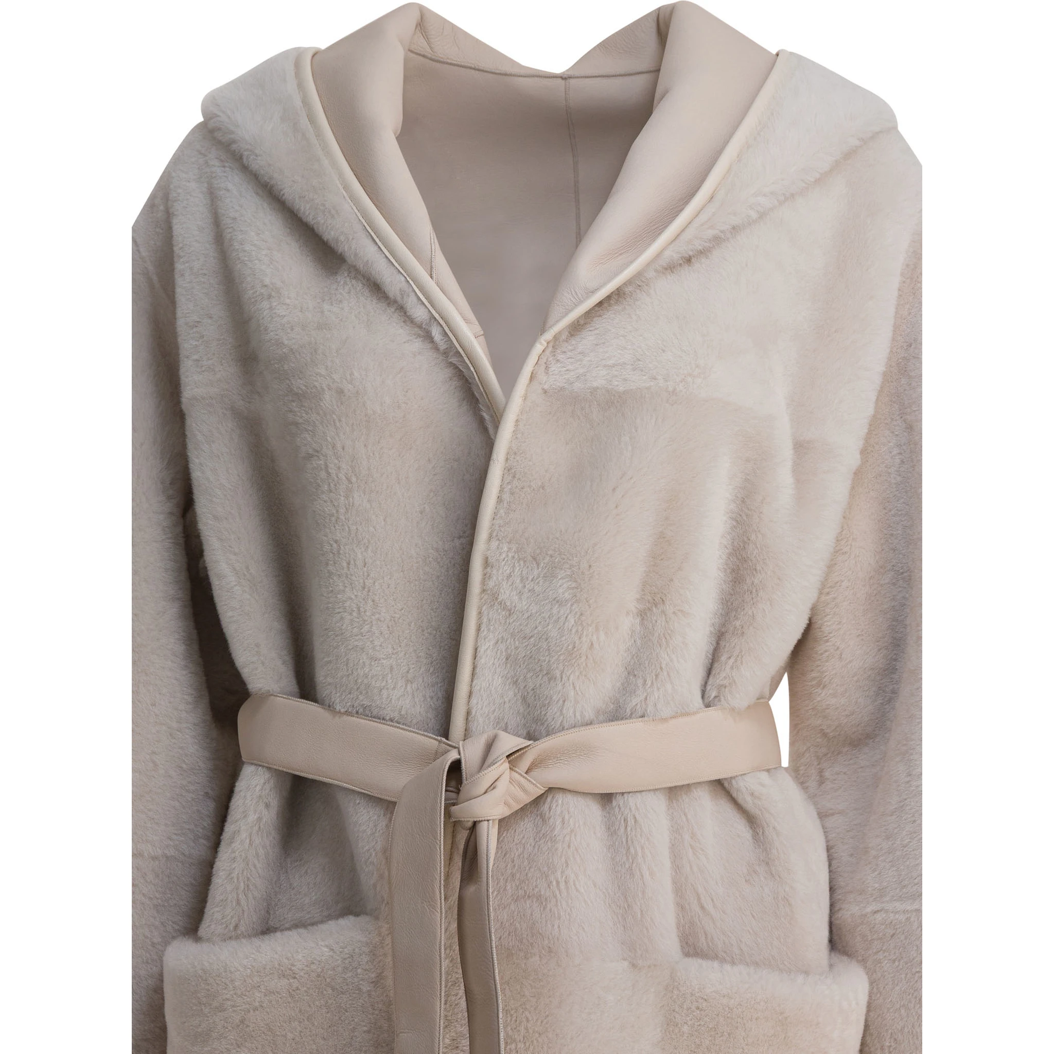 السترات والمعاطف