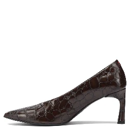 Heeled shoes
