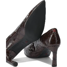 Heeled shoes