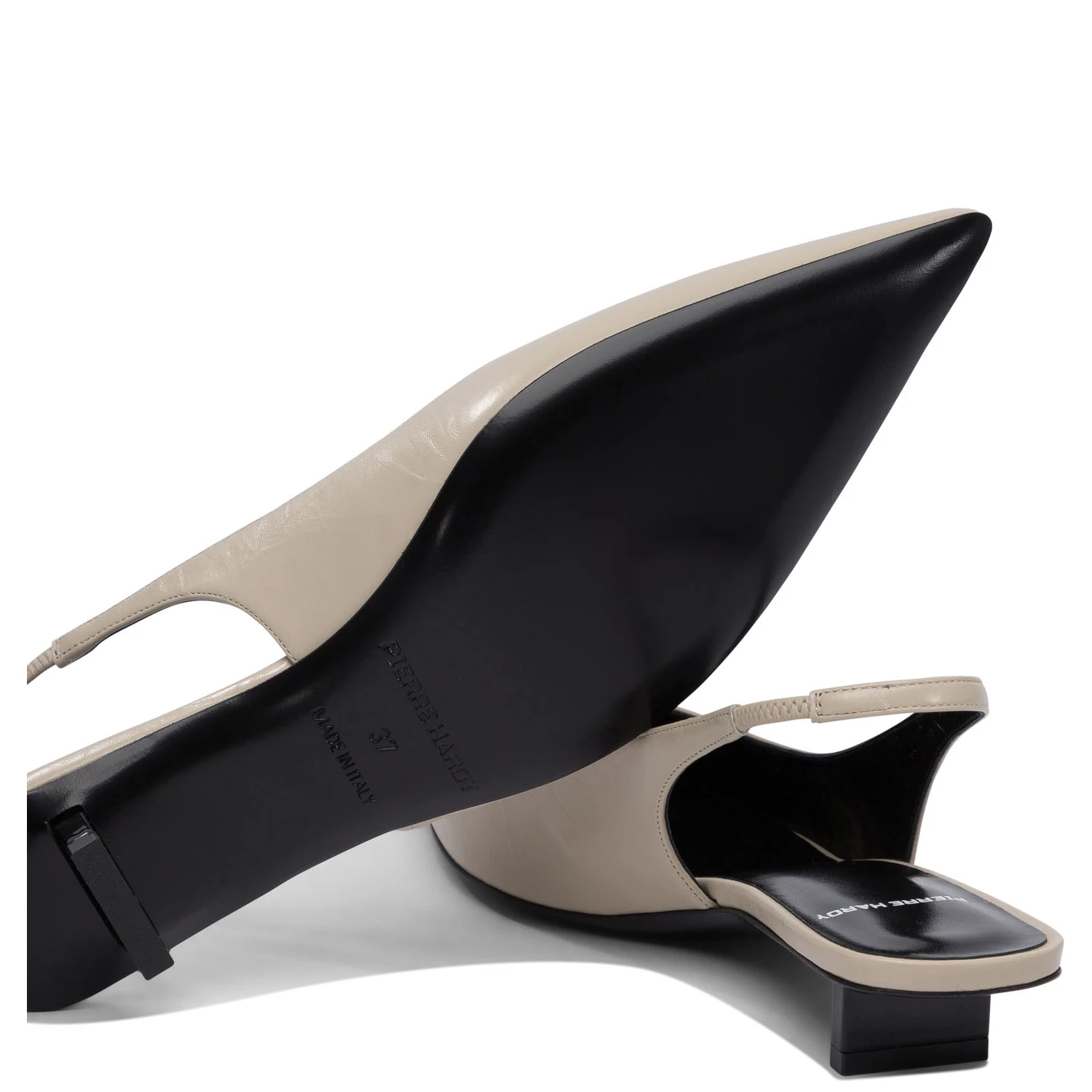 Heeled shoes