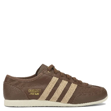 "Japan Decon" sneakers