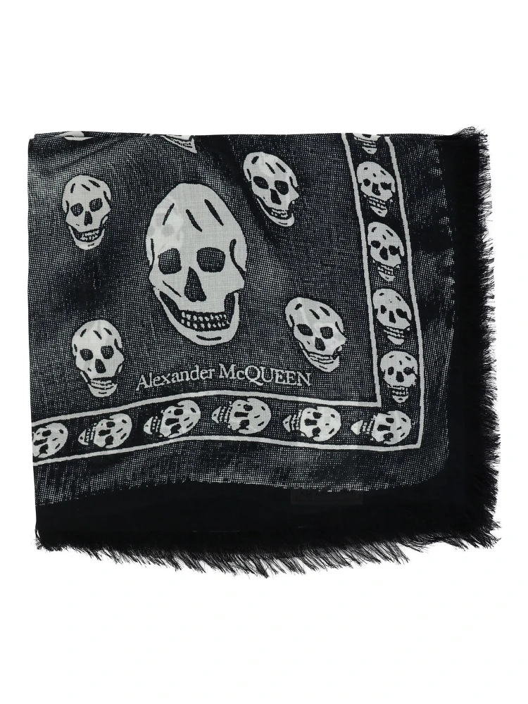 "Skull Trompe loeil" scarf