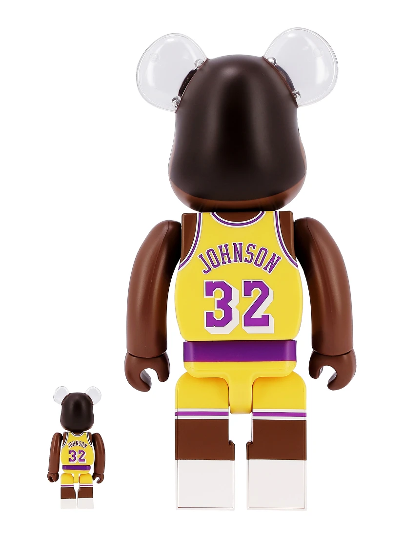 "Be@rbrick Magic Johnson" 100% and 400% toy