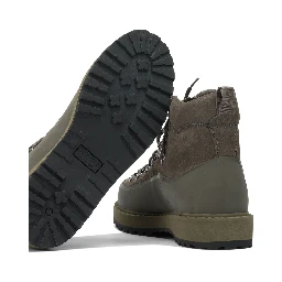 "Roccia Vet" hiking shoes