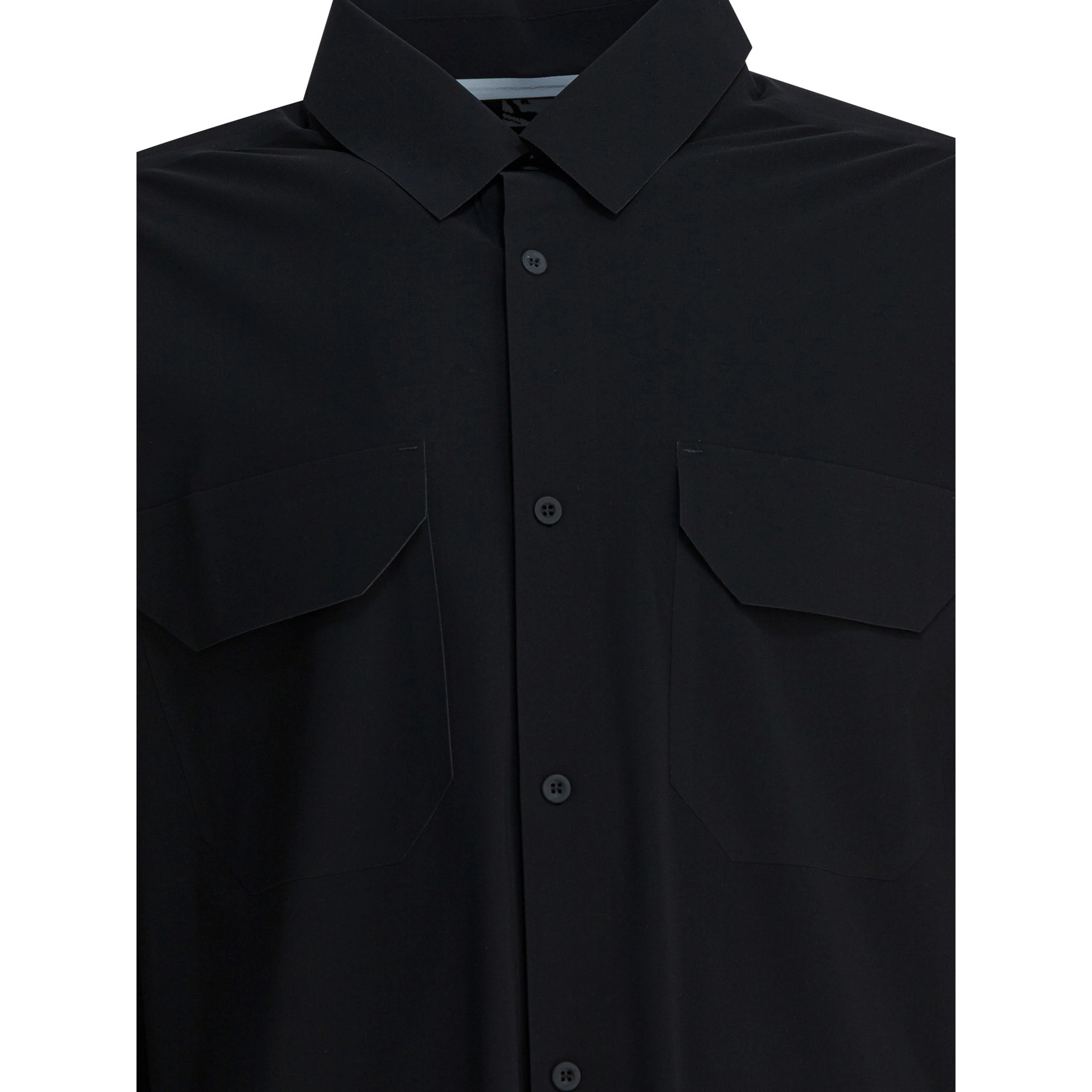 Shirt with pockets