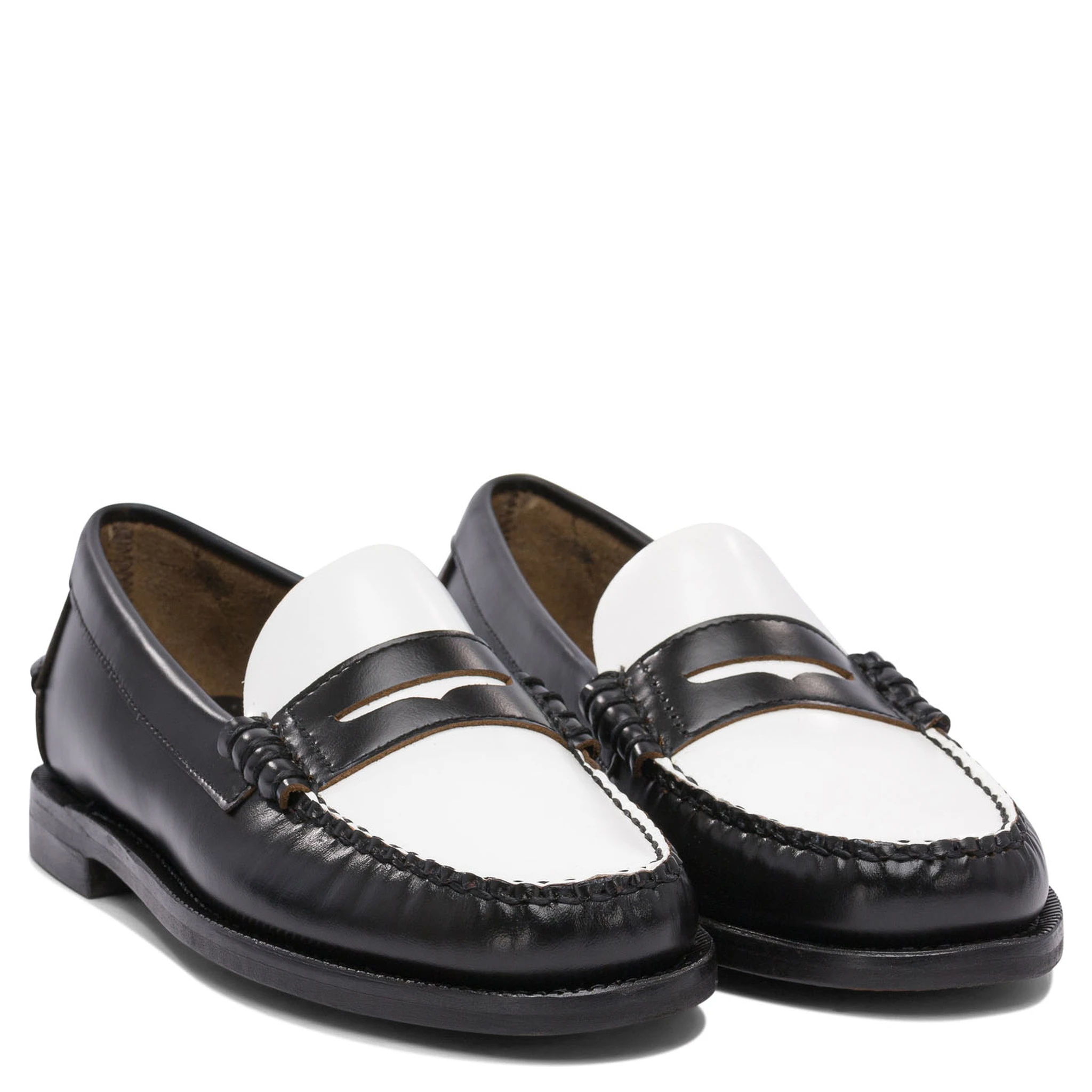 أحذية بدون كعب ونعال