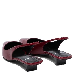Heeled shoes