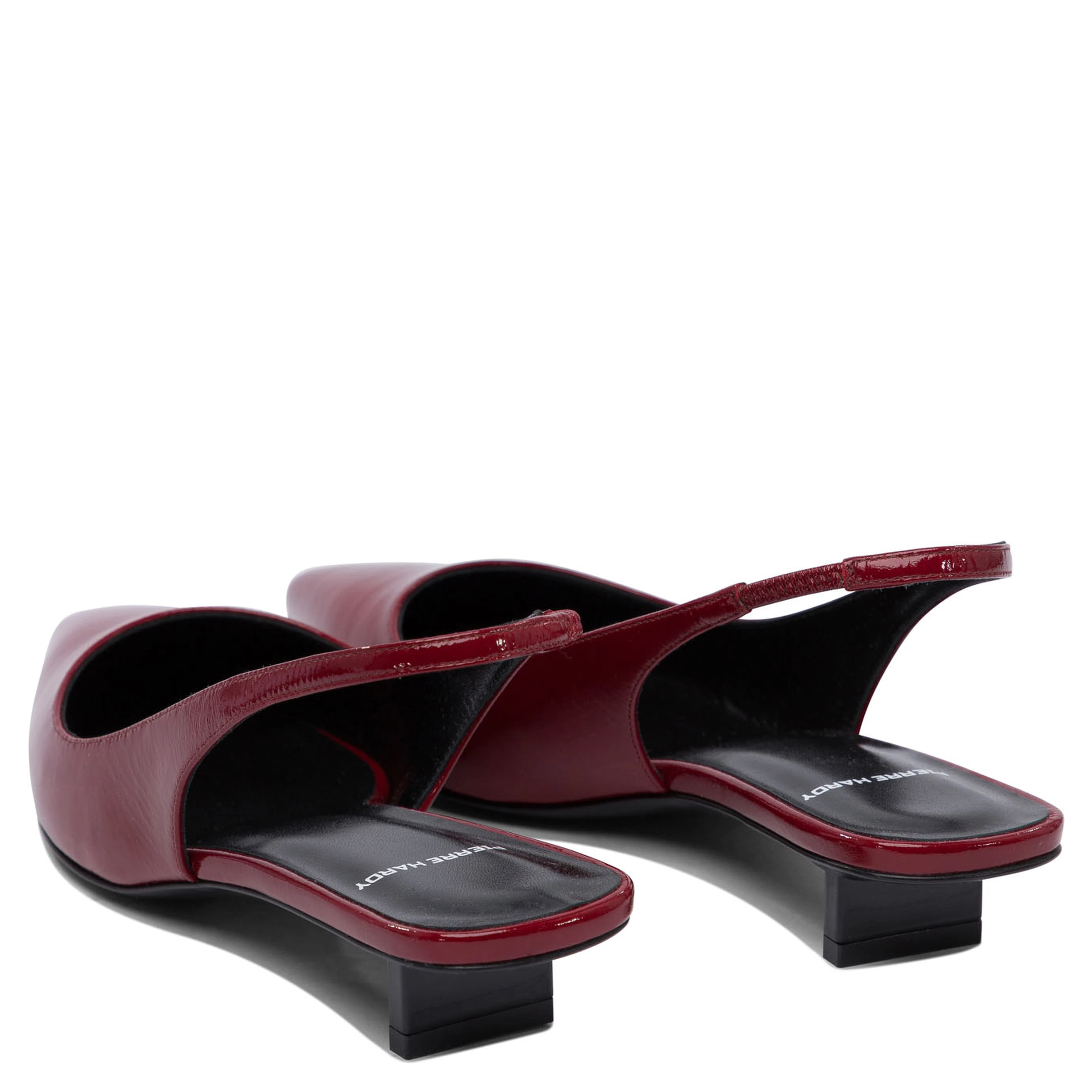 Heeled shoes