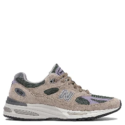 "Made in UK 991V2" sneakers