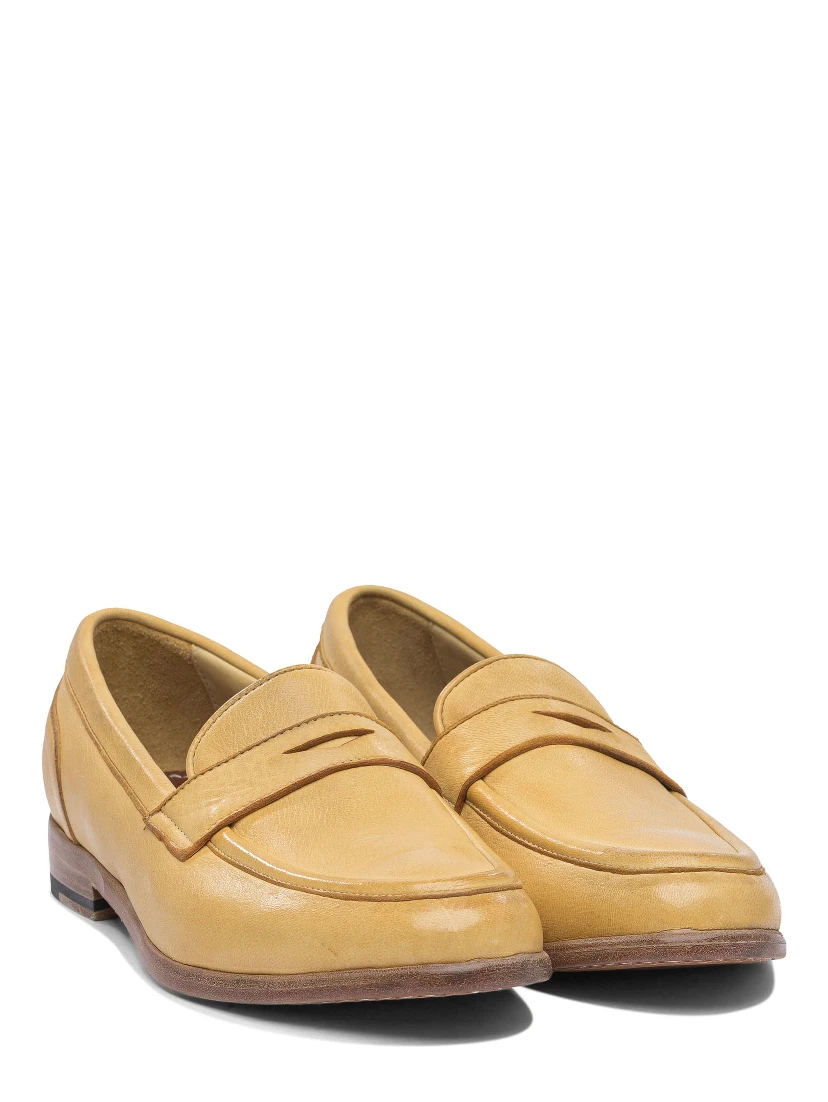 أحذية بدون كعب ونعال