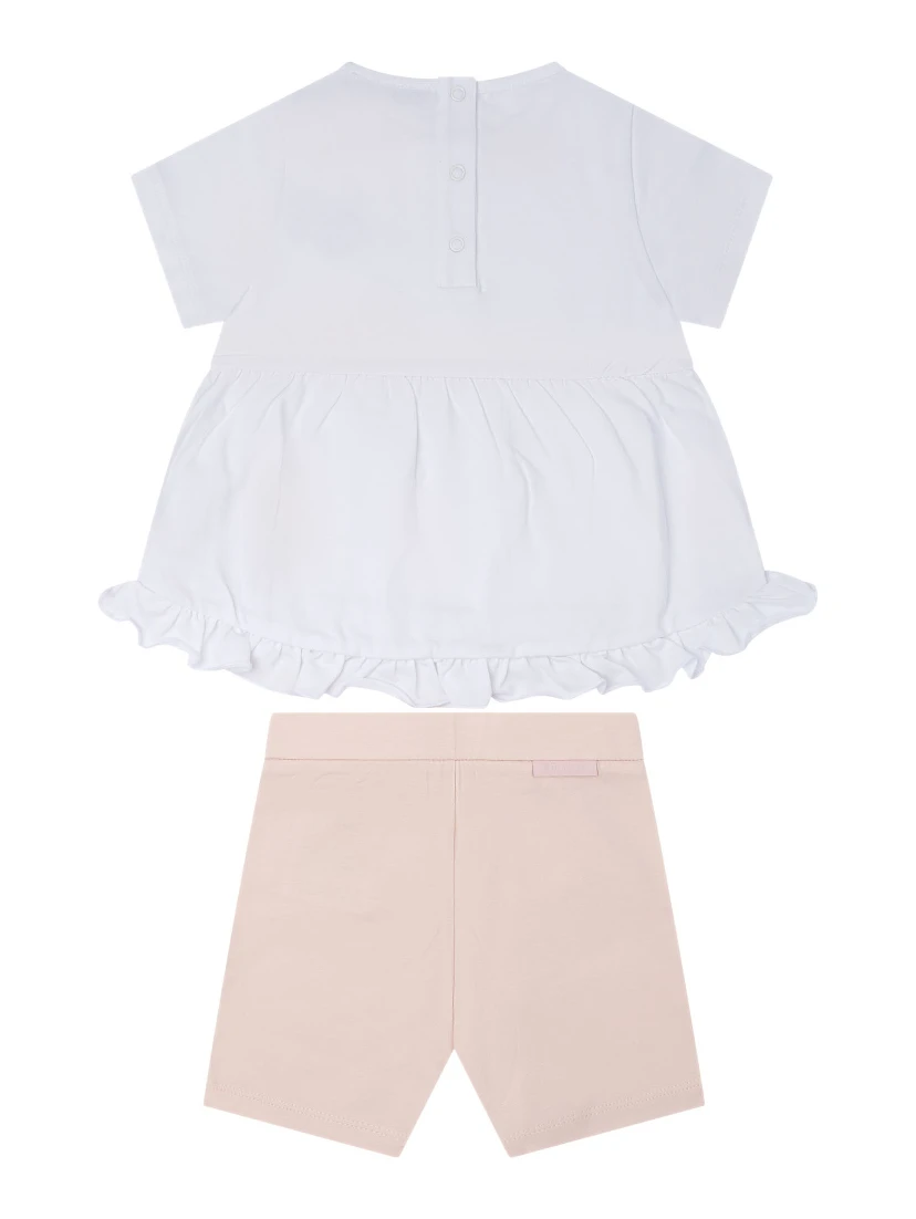 أطقم رياضية