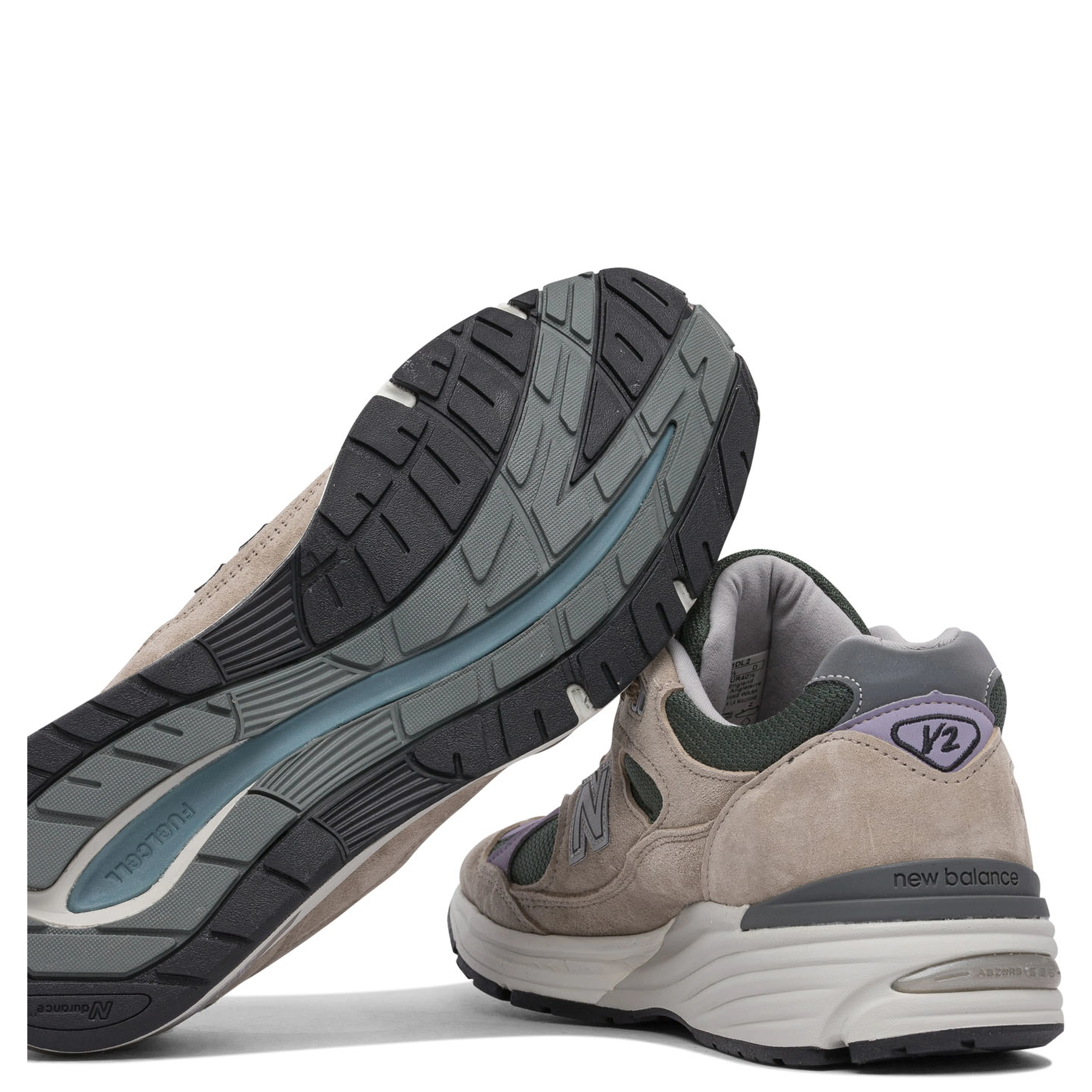 "Made in UK 991V2" sneakers