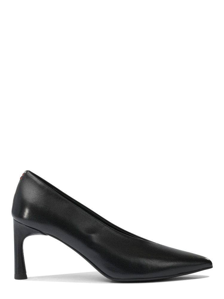 Heeled shoes