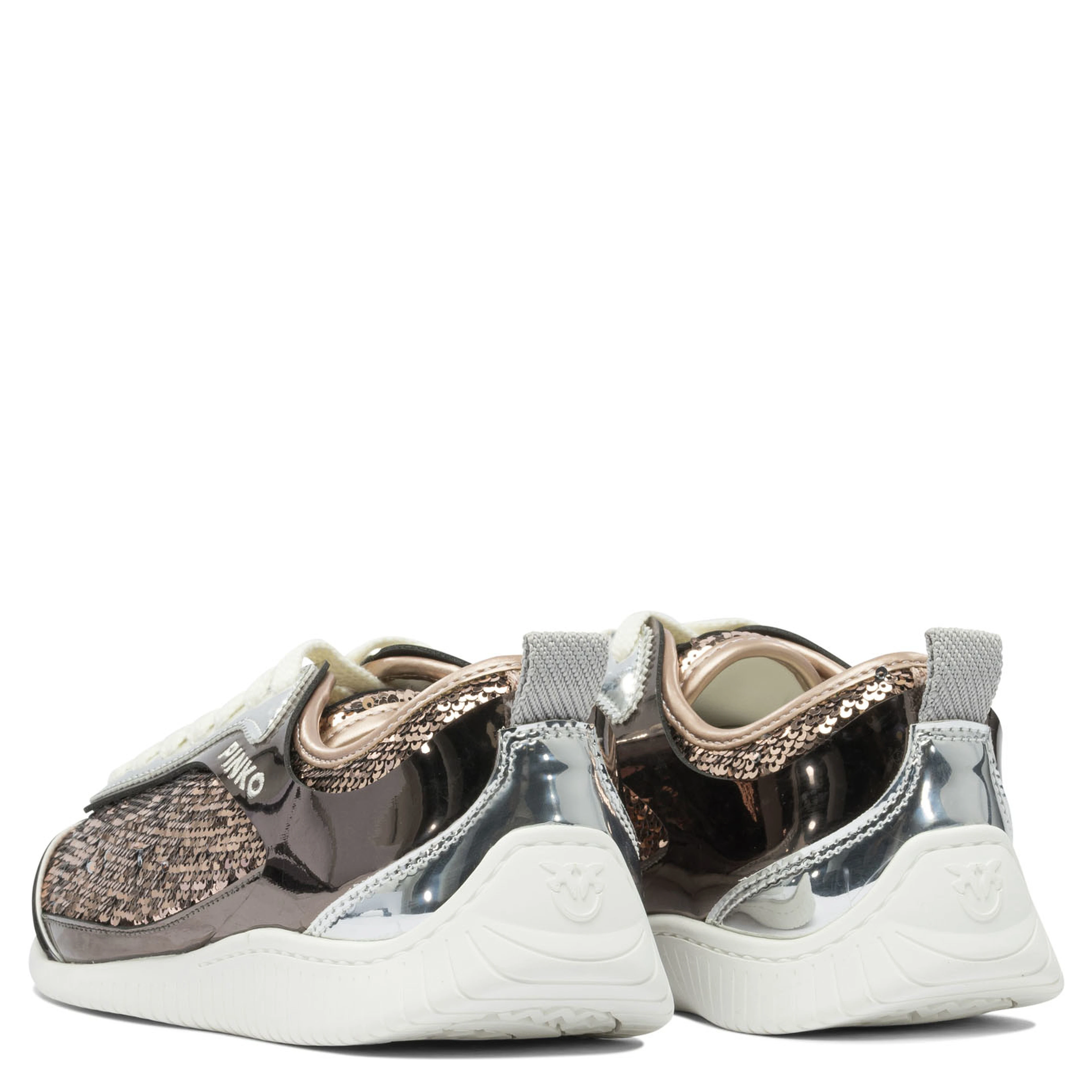 Sneakers & Slip-On
