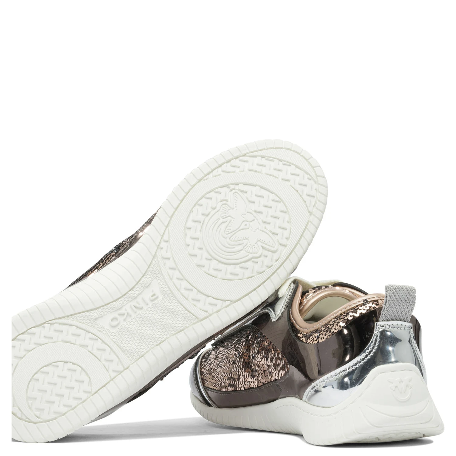 Sneakers & Slip-On