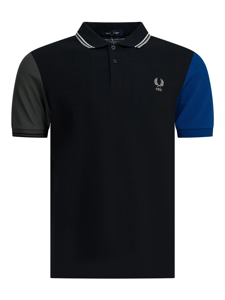 قميص بولو بأزرار سفلية "Comme Des Garçons X Fred Perry".