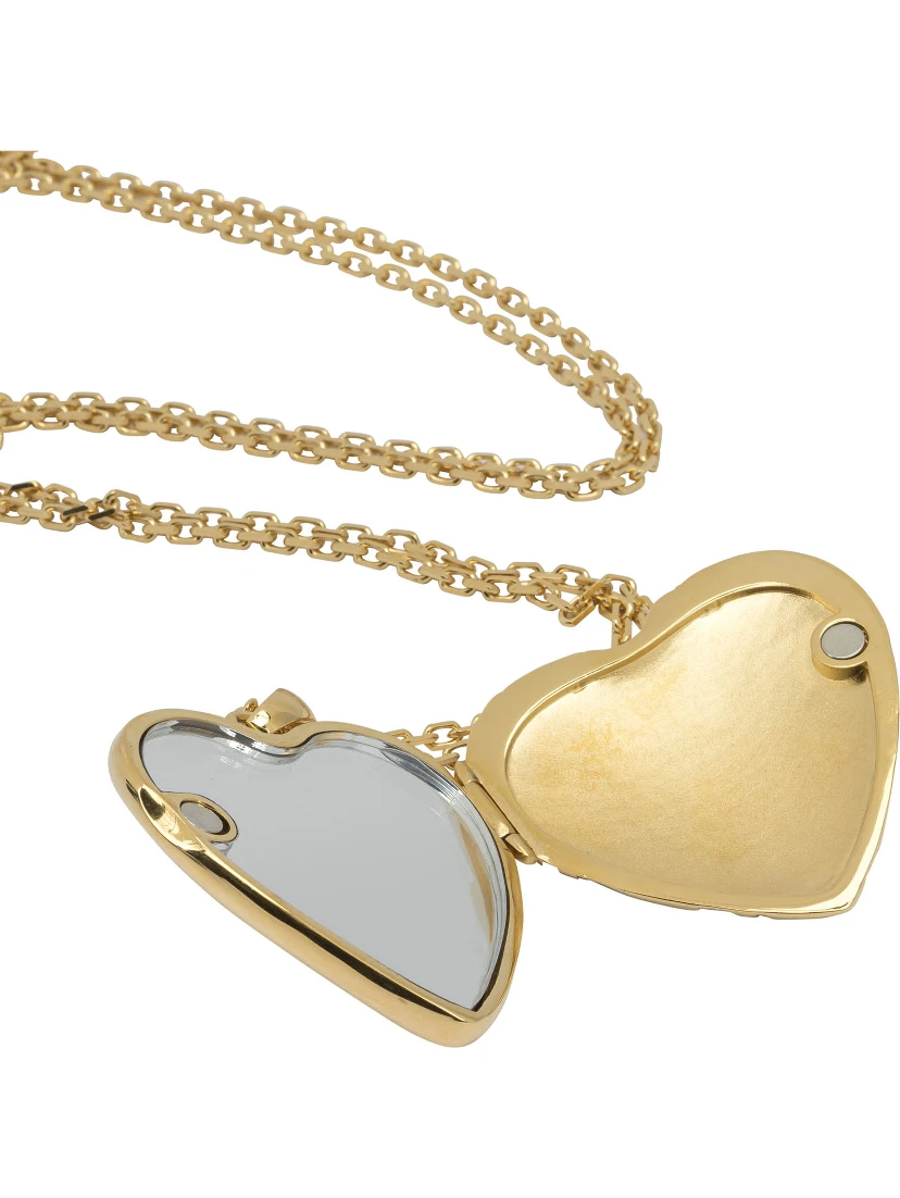 Heart pendant necklace