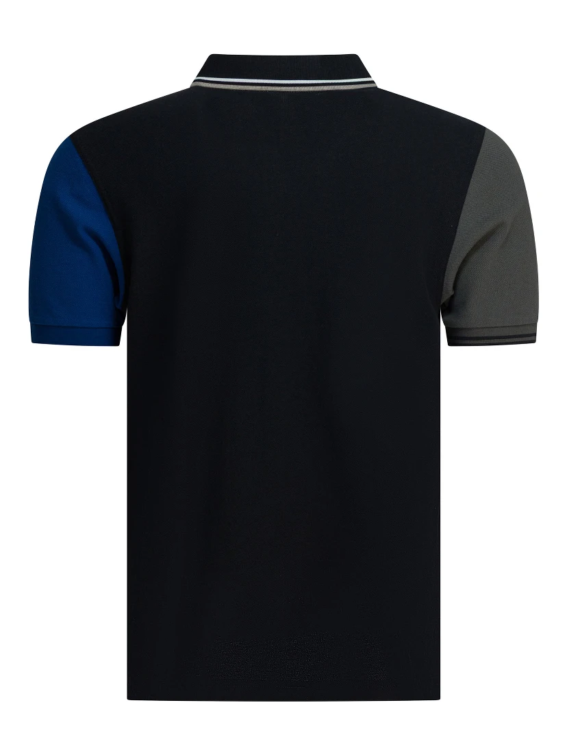 قميص بولو بأزرار سفلية "Comme Des Garçons X Fred Perry".