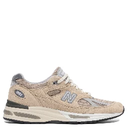 "Elevated Essentials Made in UK991V2" Sneakers
