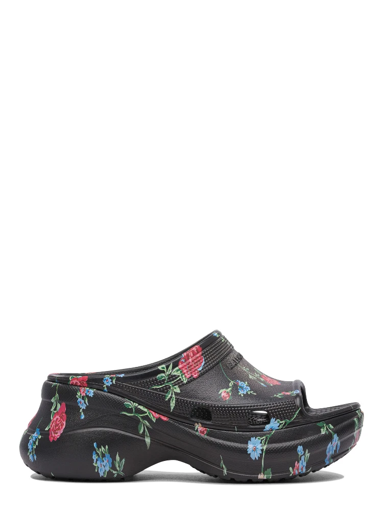 Slide "Pool Crocs™"