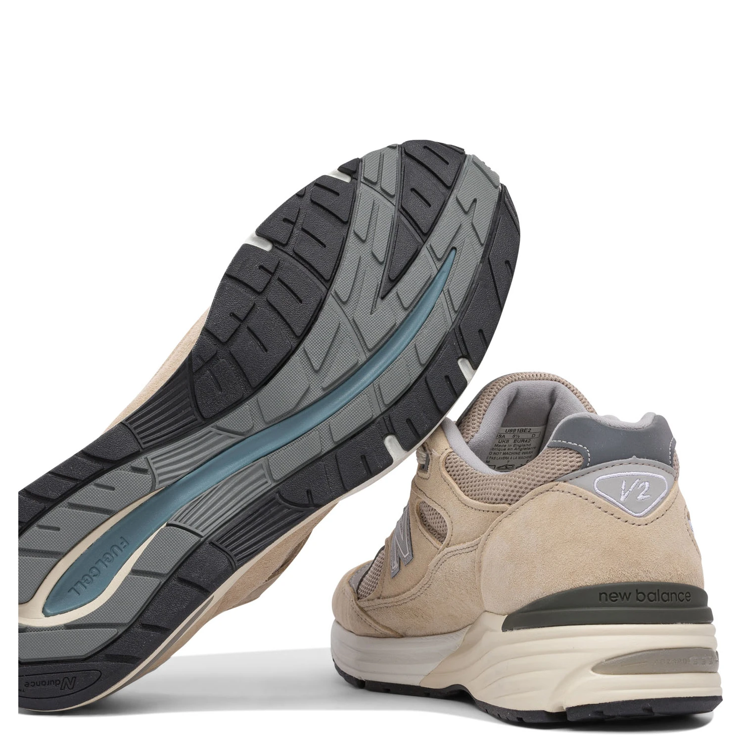 "Elevated Essentials Made in UK991V2" Sneakers