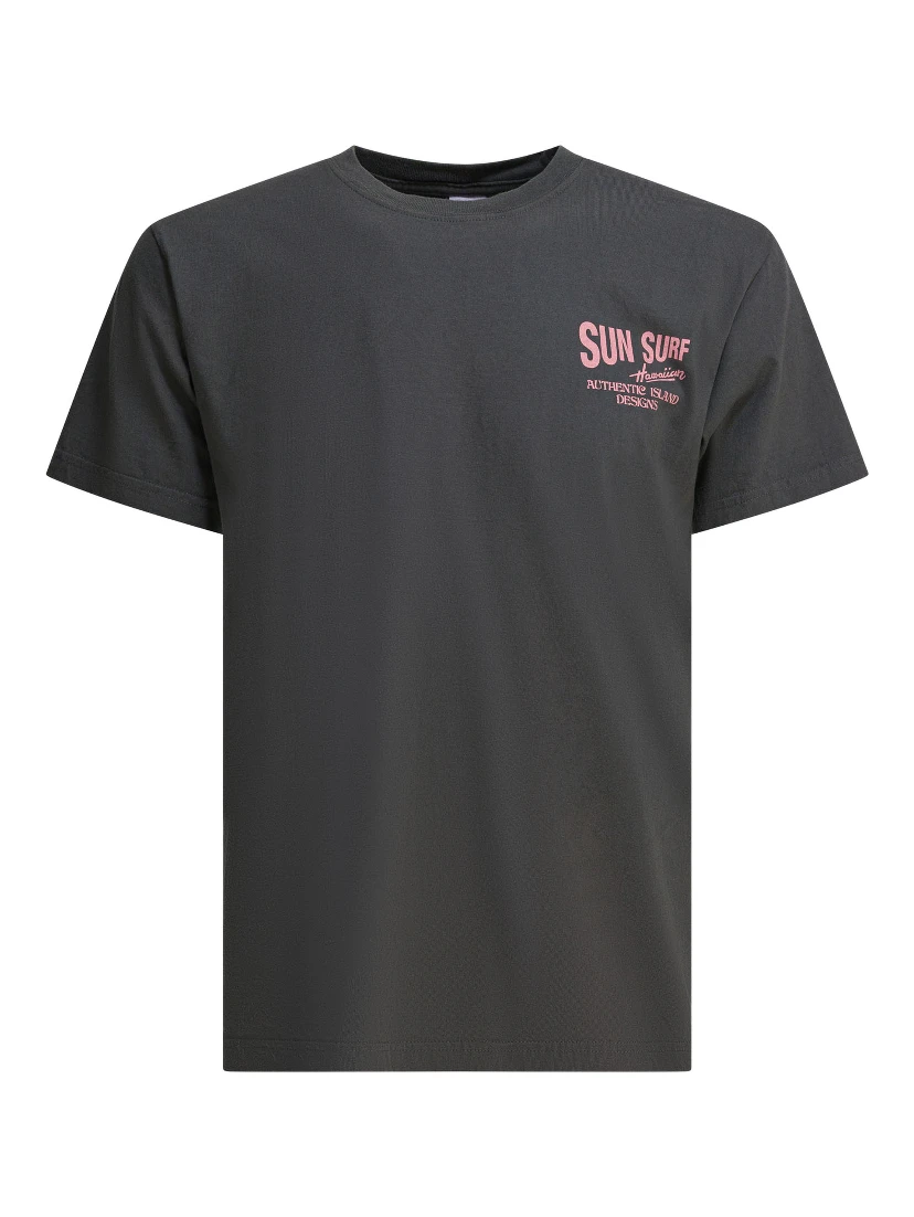 "Hata Dry Goods Store" T-shirt