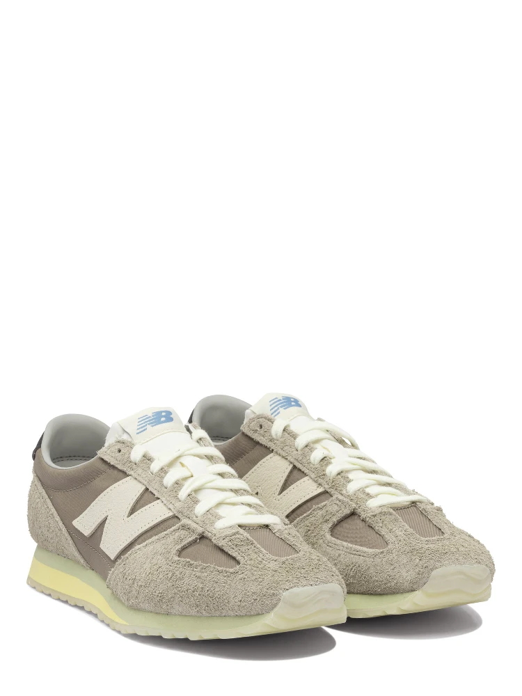 "471 Grey Days" Sneakers alternative