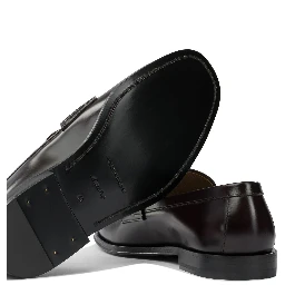 Glossy leather loafers