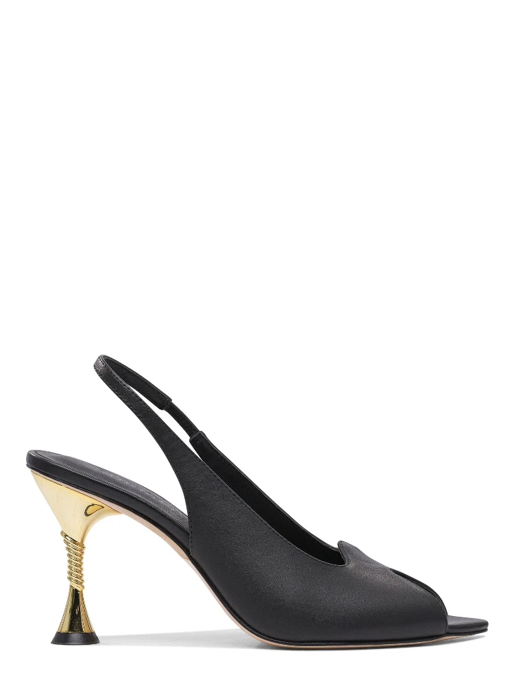 Heeled shoes
