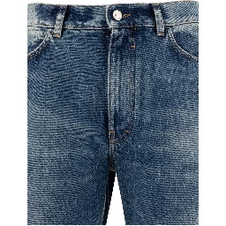 بنطلون جينز بقصة مستقيمة