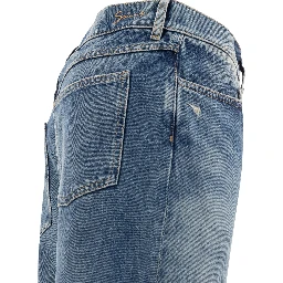 بنطلون جينز بقصة مستقيمة