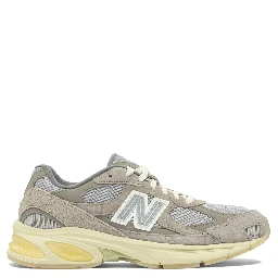"2010 Grey Days" sneakers
