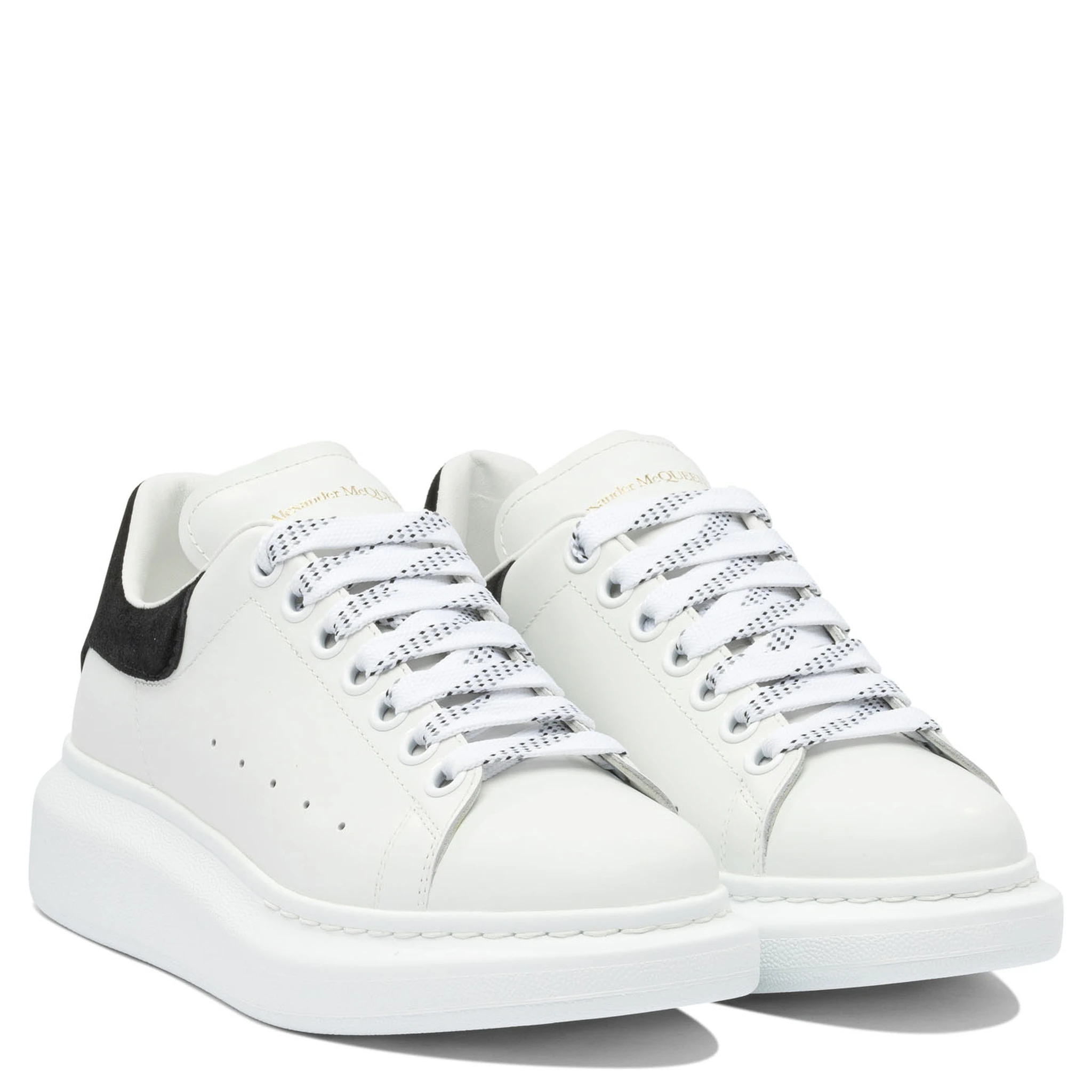 LEATHER UPPER AND RUBBER SOLE SNEAKER