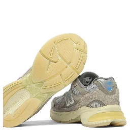 "2010 Grey Days" sneakers