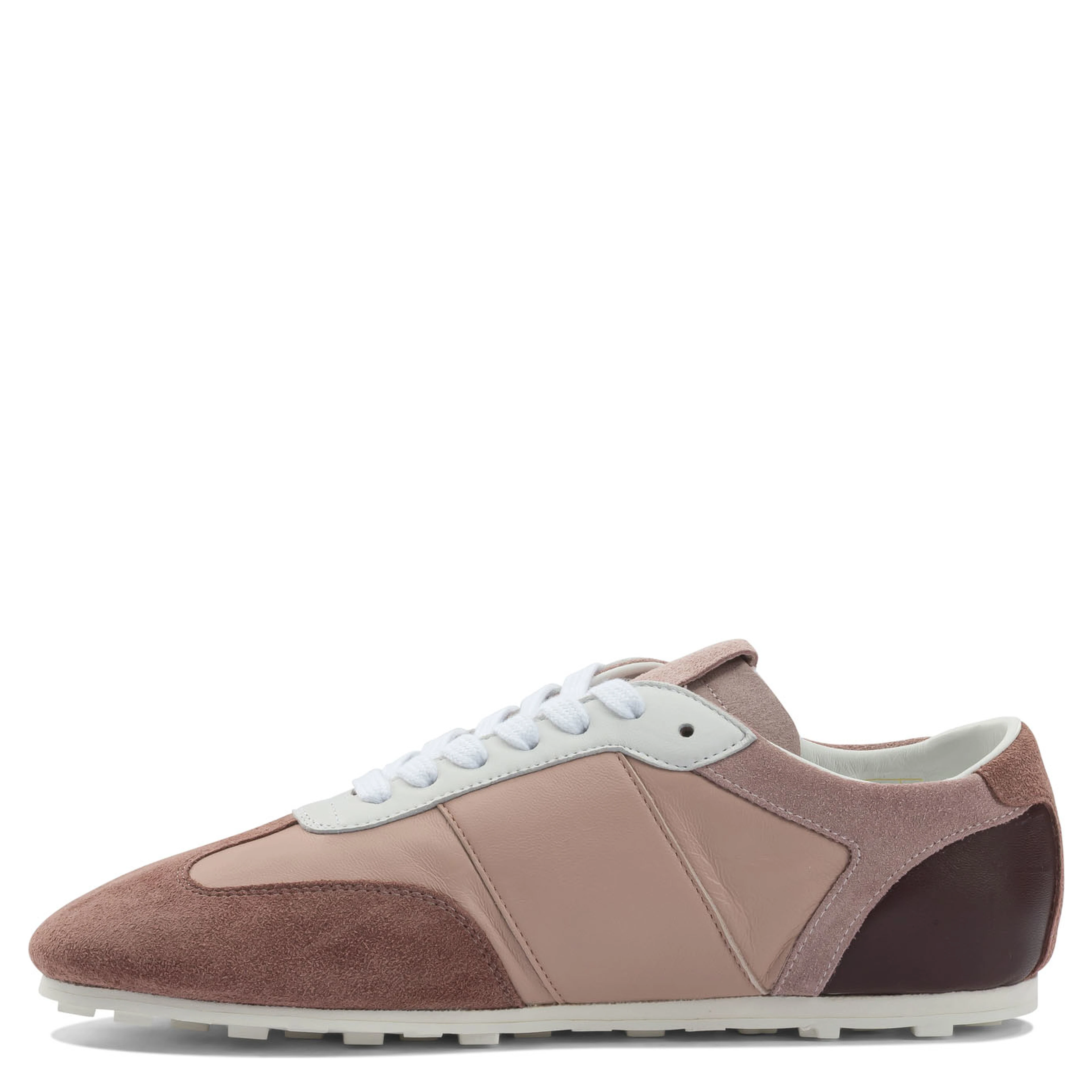 Leather sneaker with logo