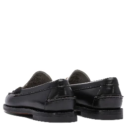 أحذية بدون كعب ونعال