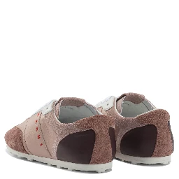 Leather sneaker with logo
