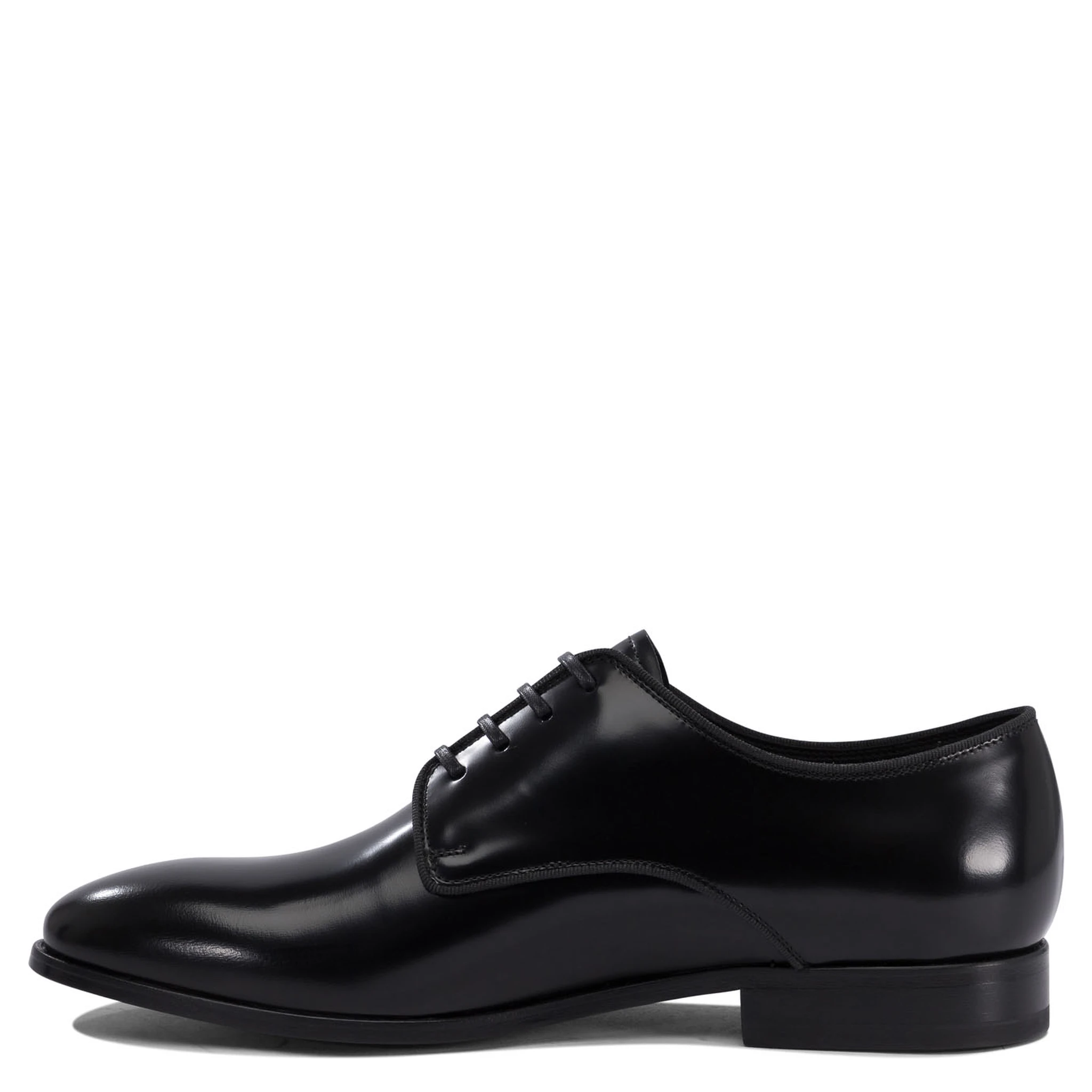 Leather brogues