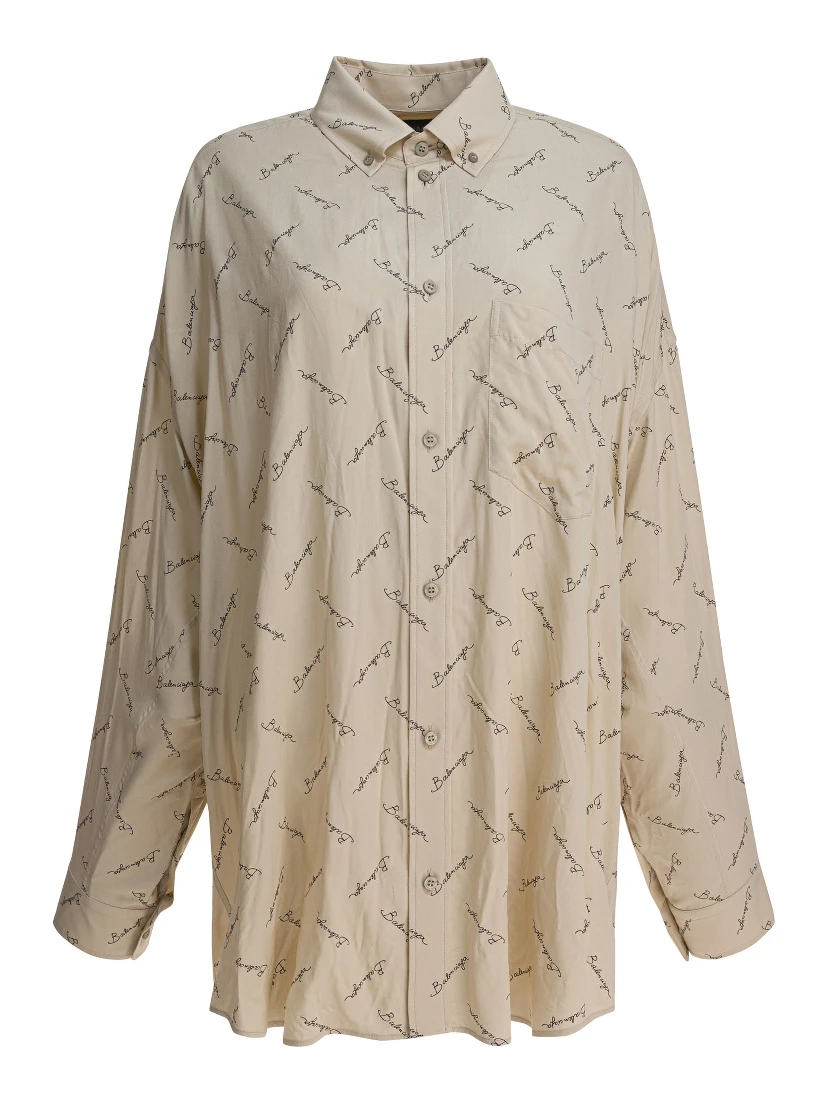 Oversized shirt with logo