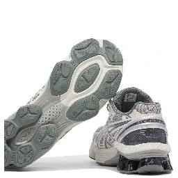 "GEL-KINETIC FLUENT" sneakers