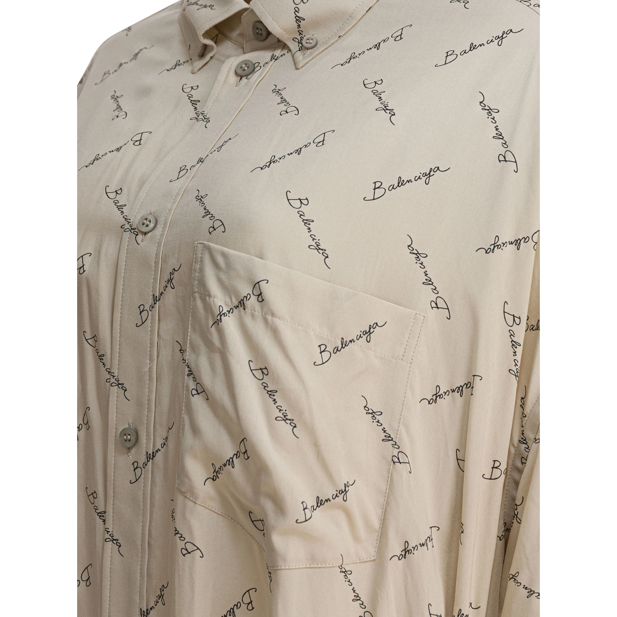 Oversized shirt with logo