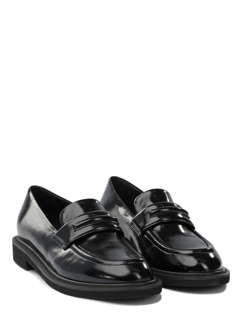 Glossy leather loafers